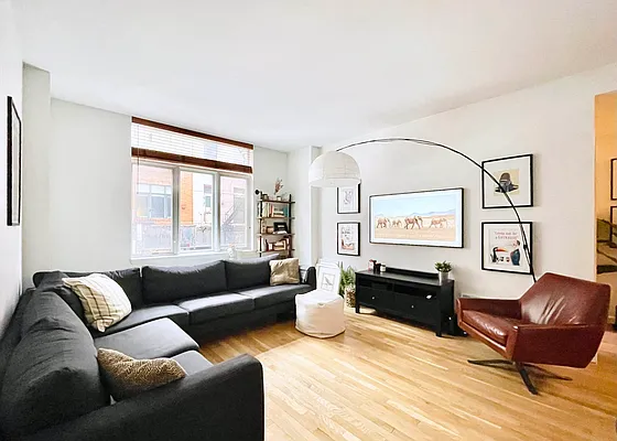 Rented by Compass | media 7