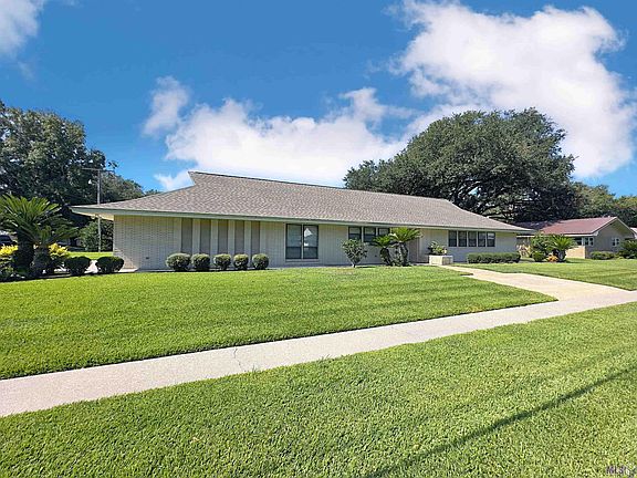 3rd image of 1020 Iberville St