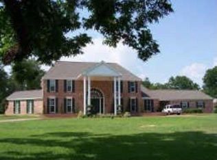 4718 Robertson Rd, Richmond, TX 77406