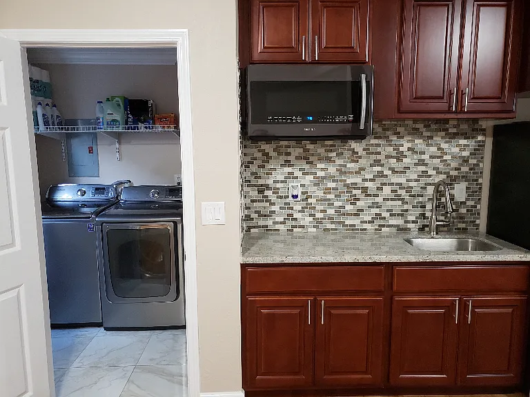 3133 Teddington Dr #1 — Photo 3