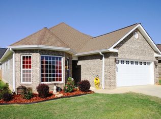 406 Sundowner Dr, Bonaire, GA