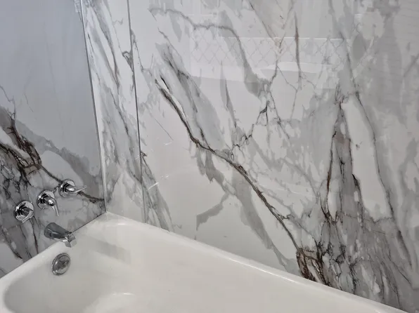 5008 Cummings Dr, North Richland Hills, TX 76180