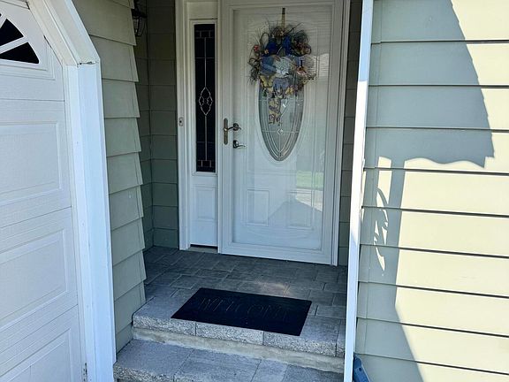 2nd image of 33 Corinth Place