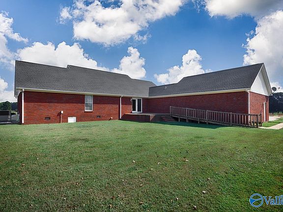 5th image of 48 Baptist Ln