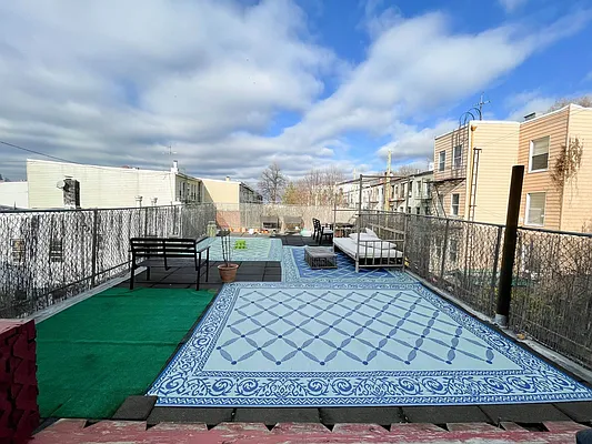 Rented by Ulas Real Estates Inc | media 40