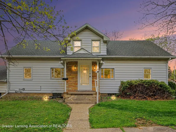 209 S Emmons St, Saint Johns, MI 48879