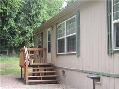 2875 S West Camano Dr, Camano Island, WA, 98282