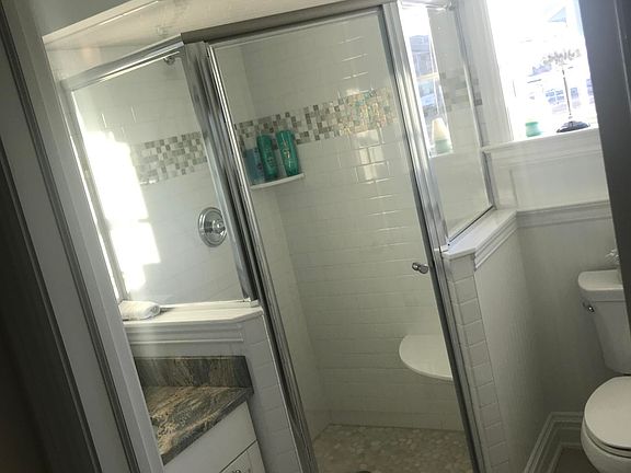4th image of 1246 Ocean Ave #A