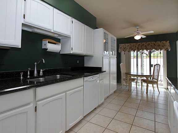 3rd image of 2709 N Camino Valle Verde
