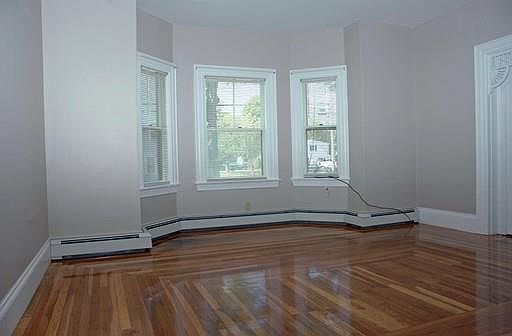 2nd image of 60 Clifford St #1