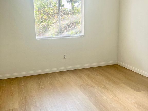 2nd image of 2656-2658 C St #2