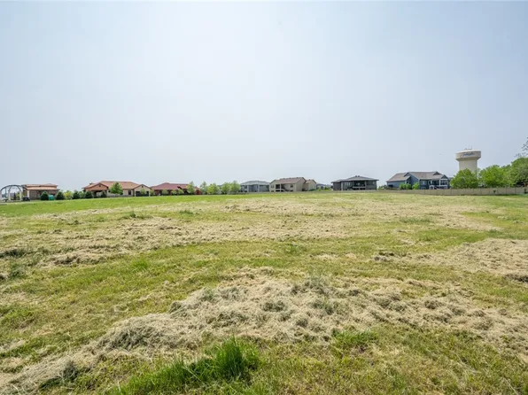 10135 Bella Strada Ln, Johnston, IA 50131