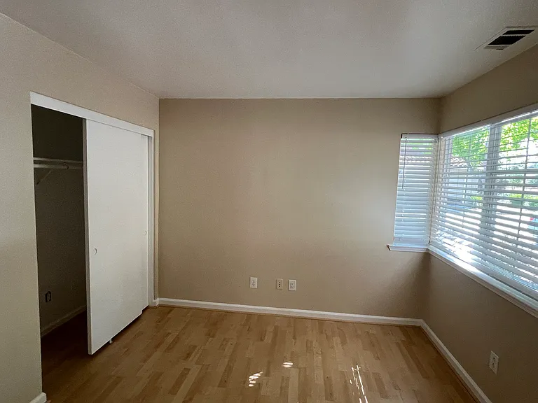 20000 Summercrest Dr — Photo 17