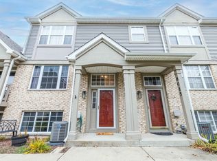 8013 Windsor Dr, Darien, IL 60561