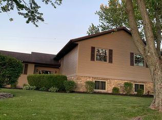 832 Canyon Dr, Lima, OH 45804