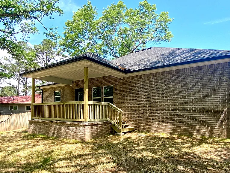 221 Dogwood St — Photo 23