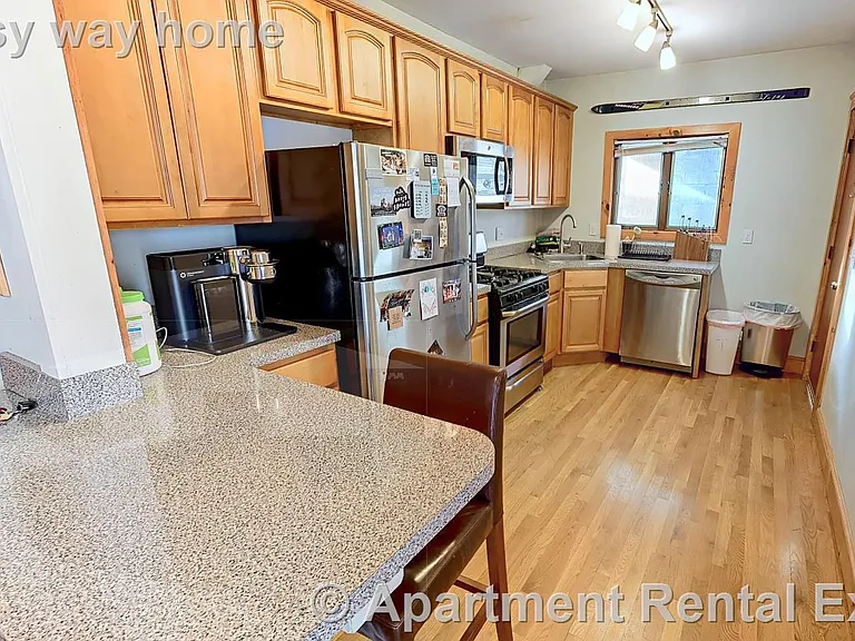 18 Bond St #2 — Photo 1
