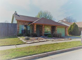 2736 S Narcissus Pl, Broken Arrow, OK 74012