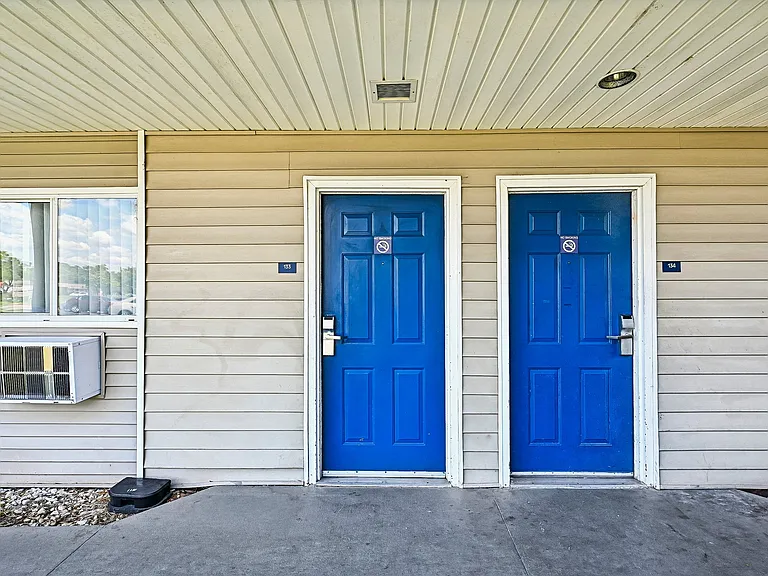 1656 Wells Rd — Photo 20