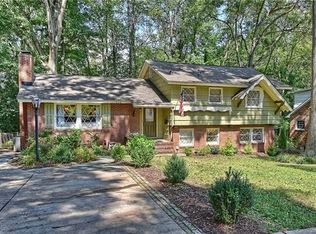 215 Manning Dr, Charlotte, NC 28209