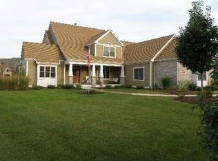 9N759 Old Mill Ct, Elgin, IL 60124