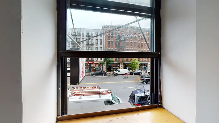 Rented by Bond New York | media 26