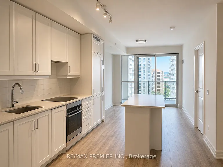 9085 Jane St #1703 — Photo 3