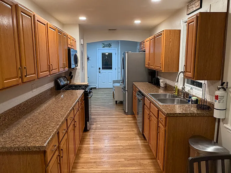 310 Arnold Ave #1 — Photo 6