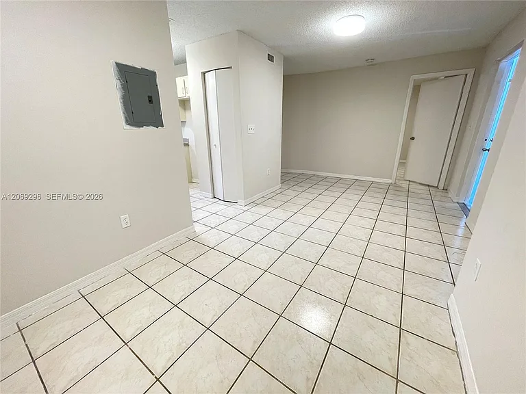 800 SW 10th Ave #830 — Photo 6