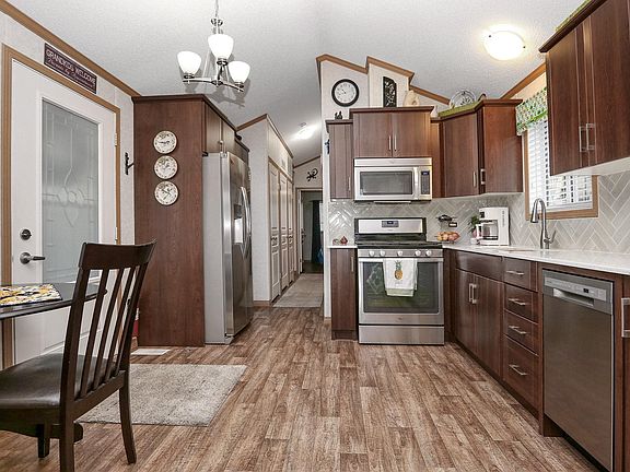 5th image of 53480 Bridal Falls Rd #13