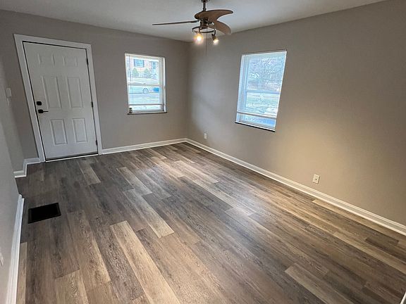 5th image of 3931 Carrie Ave