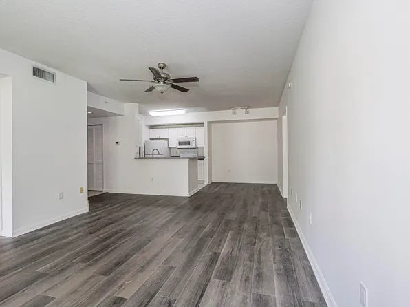 5090 Fairways Circle #H206, Vero Beach, FL 32967