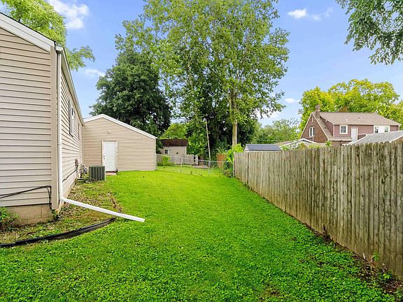 3rd image of 5702 N Terrace One Ct
