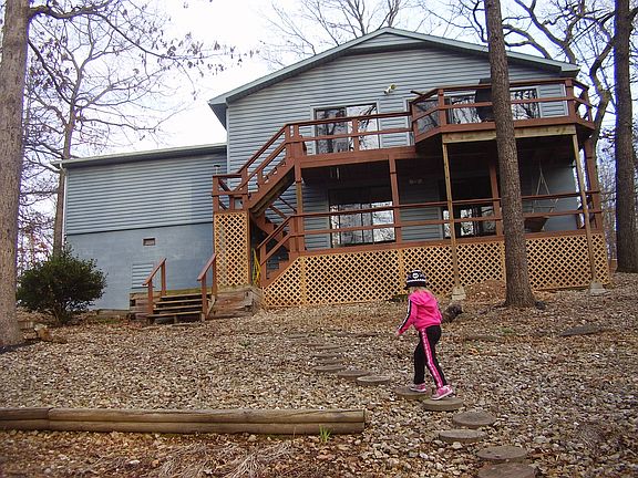 2nd image of 19 Stucky Ln