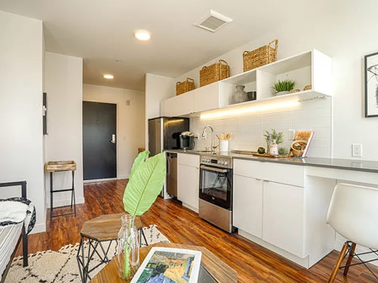 Thomas Street Lofts — Photo 7