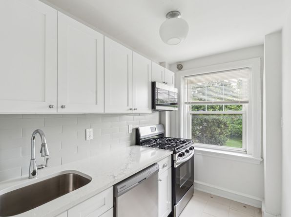 169 Greenwood Ave APT D4