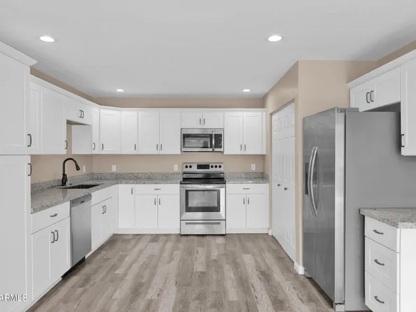 141 N DATE Street #19, Mesa, AZ 85201