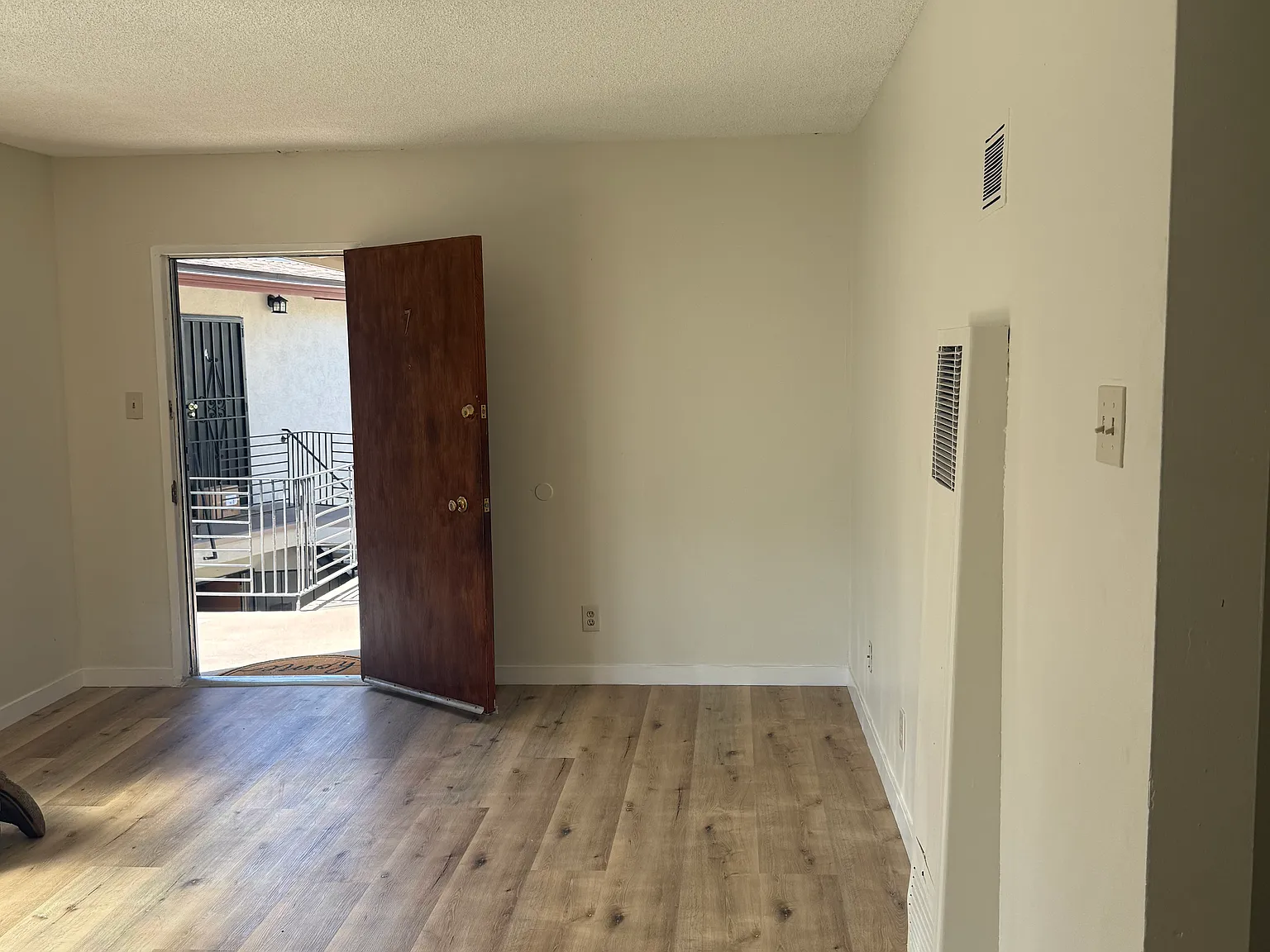 1 bed, $1,900 — Photo 4