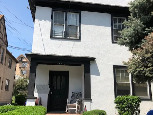 363 Victory Blvd APT 1F, Staten Island, NY 10301