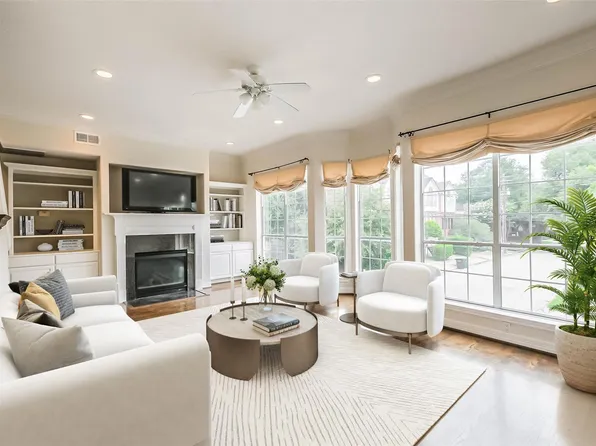 4925 Travis St, Houston, TX 77002