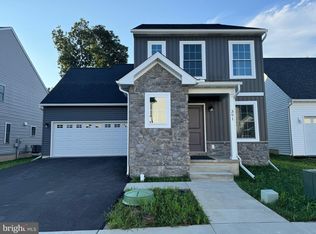 391 Hensley St, Lititz, PA 17543