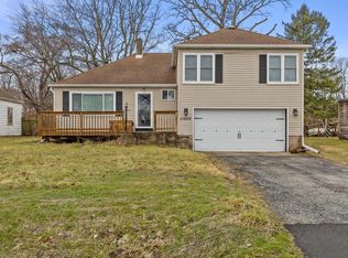 11220 11th Ave, Pleasant Prairie, WI 53158