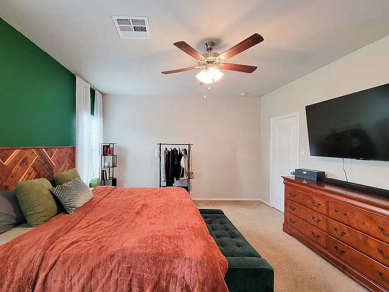24802 Winema Woods Ln — Photo 16