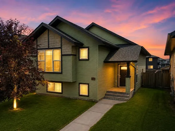 144 N Bowman Cir, Sylvan Lake, AB T4S 0H8