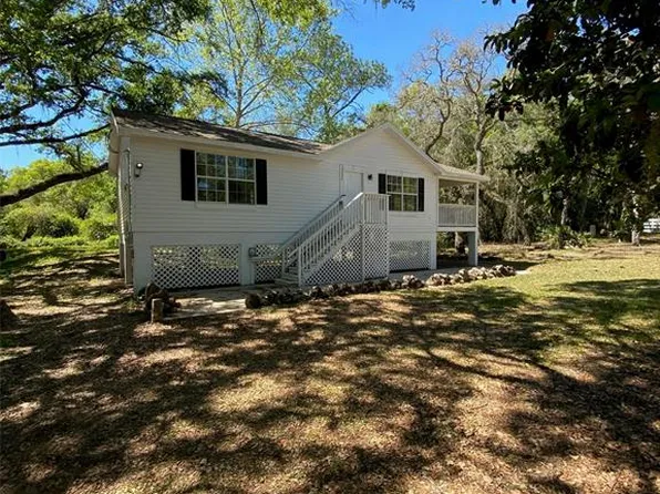 35236 Reynolds St, Dade City, FL 33523