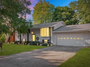 1613 Carolina Dr, Rantoul, IL 61866