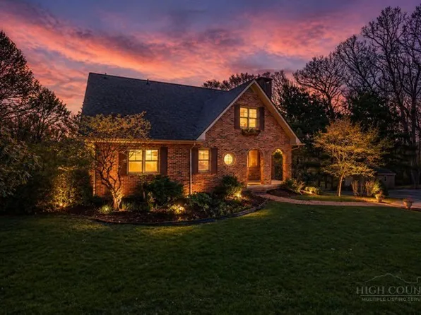 222 Sorrento Drive, Blowing Rock, NC 28605