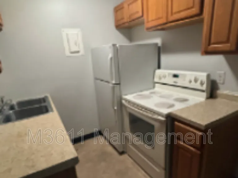 1616 E St #3 — Photo 2