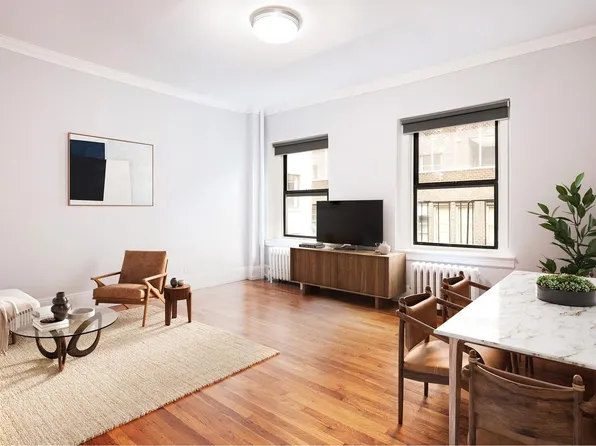 240 East 24th Street image 1 of 7