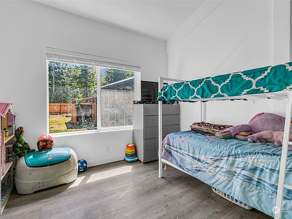 2nd image of 108 Paradise Drive